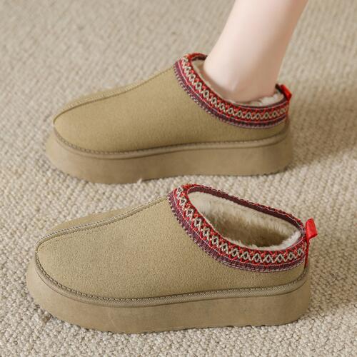 Preorder Artificial Furry Center Seam Slippers