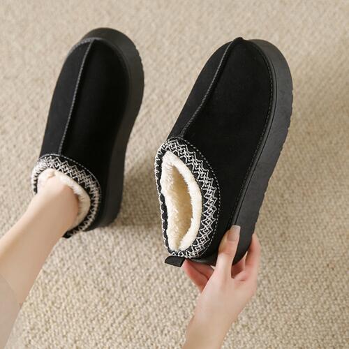 Preorder Artificial Furry Center Seam Slippers